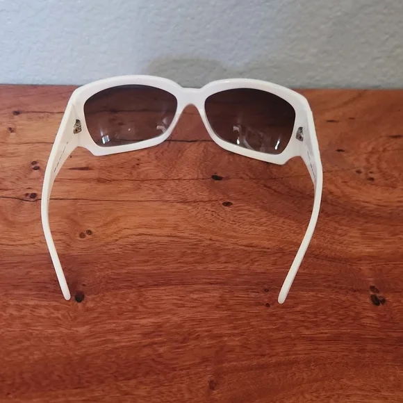 Vintage Y2K Versace Model 4049 Sunglasses - Picture 9 of 9